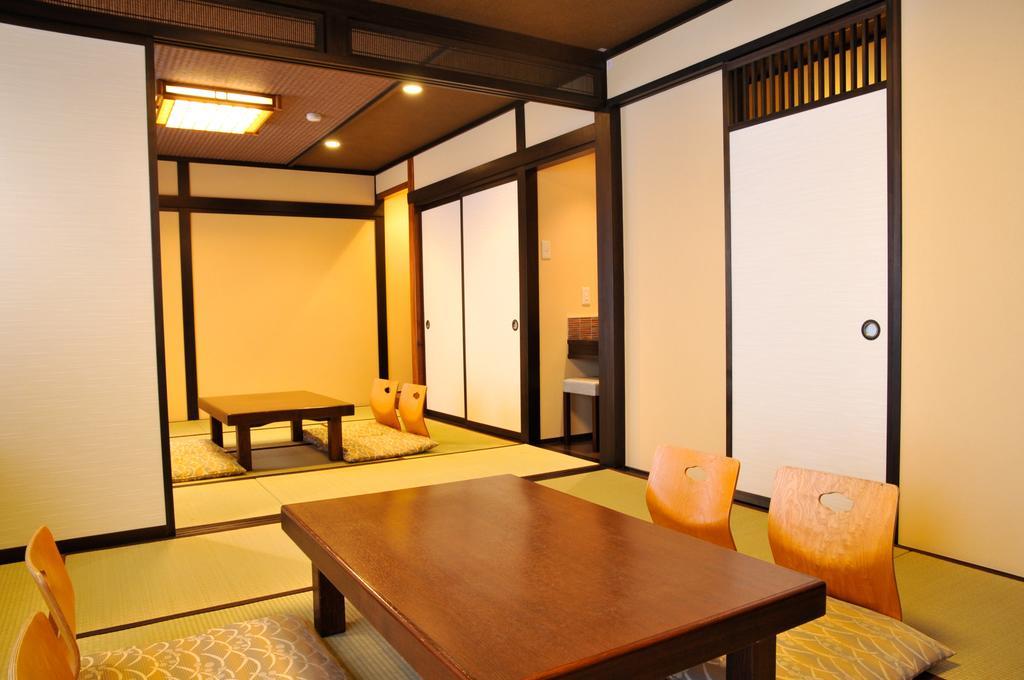 Maruyama Onsen Kojyokan Minamiuonuma Bilik gambar